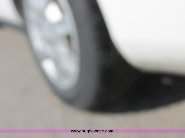 image for item K8556 2006 Ford Taurus SE