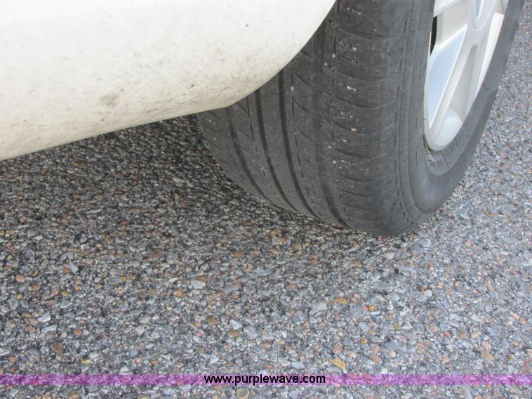 image for item K8556 2006 Ford Taurus SE