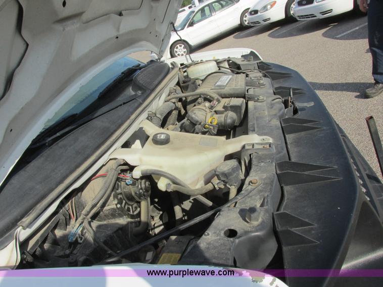 image for item K8557 2008 Chevrolet Express 2500 Cargo van