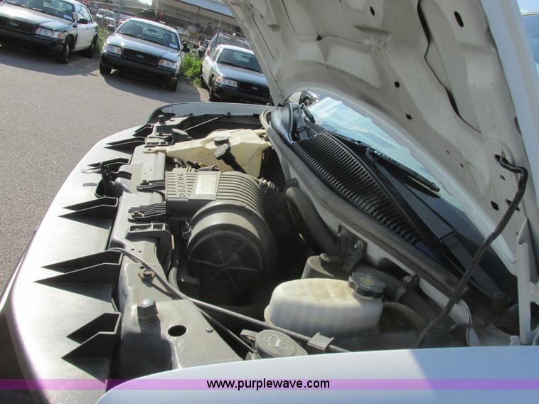 image for item K8558 2007 Chevrolet Express 2500 Cargo van