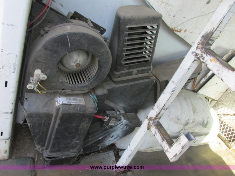 image for item K8558 2007 Chevrolet Express 2500 Cargo van