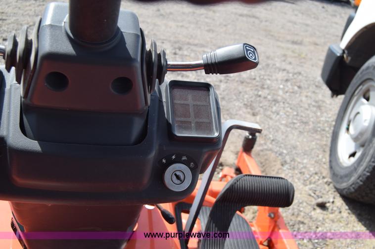 image for item K8562 Kubota F2560 lawn mower