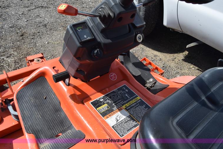 image for item K8562 Kubota F2560 lawn mower
