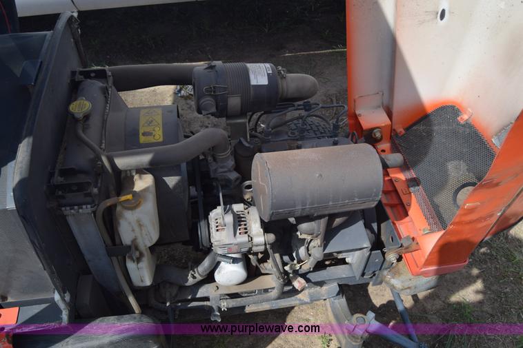 image for item K8562 Kubota F2560 lawn mower