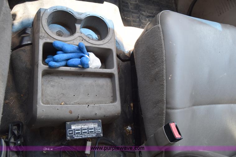 image for item K8563 2008 Ford F250 Super Duty XL pickup truck