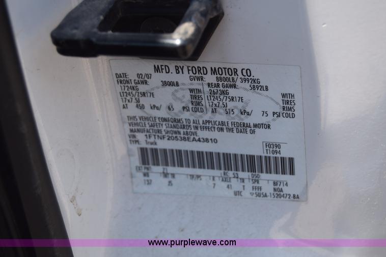 image for item K8563 2008 Ford F250 Super Duty XL pickup truck