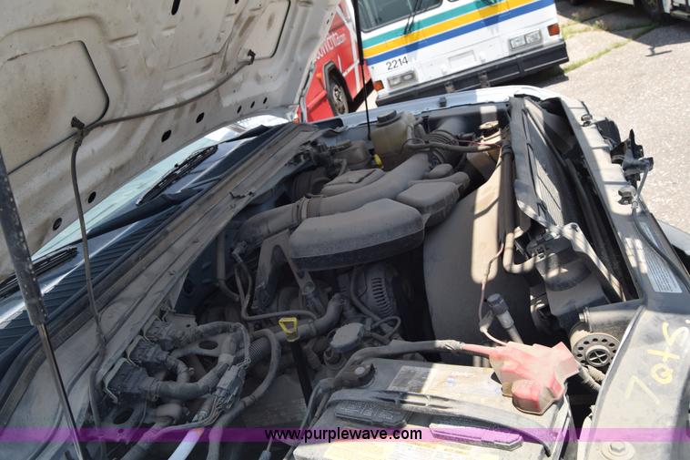 image for item K8563 2008 Ford F250 Super Duty XL pickup truck