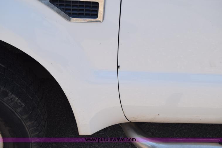image for item K8563 2008 Ford F250 Super Duty XL pickup truck