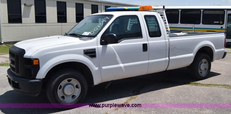 image for item K8564 2008 Ford F250 Super Duty XL SuperCab pickup truck