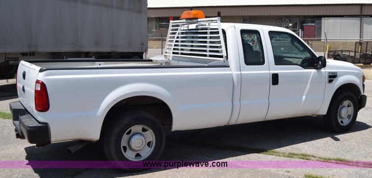 image for item K8564 2008 Ford F250 Super Duty XL SuperCab pickup truck
