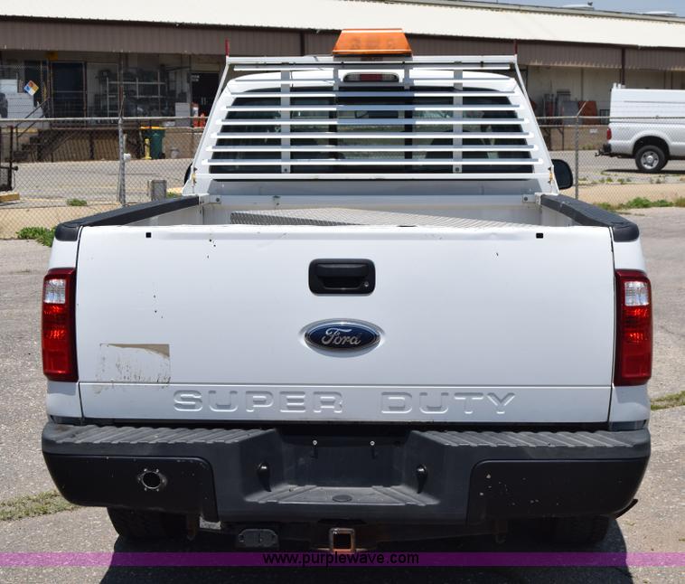 image for item K8564 2008 Ford F250 Super Duty XL SuperCab pickup truck