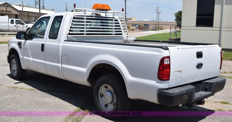 image for item K8564 2008 Ford F250 Super Duty XL SuperCab pickup truck