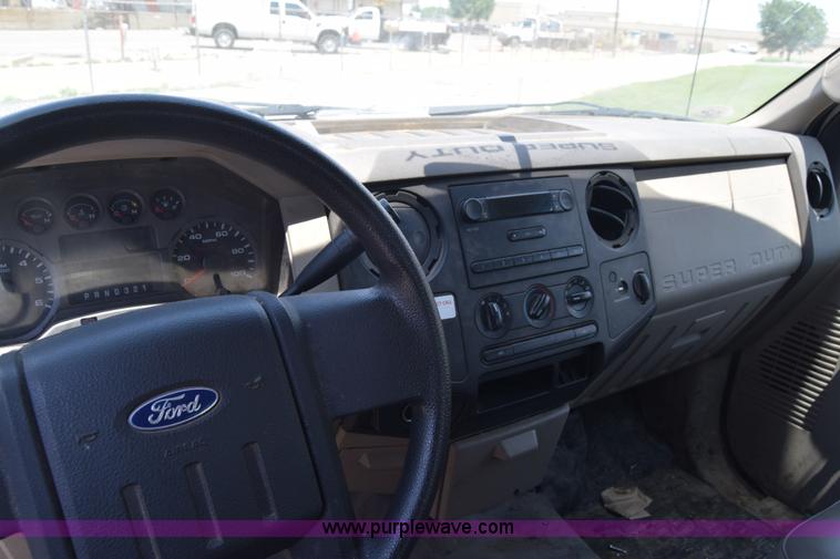 image for item K8564 2008 Ford F250 Super Duty XL SuperCab pickup truck