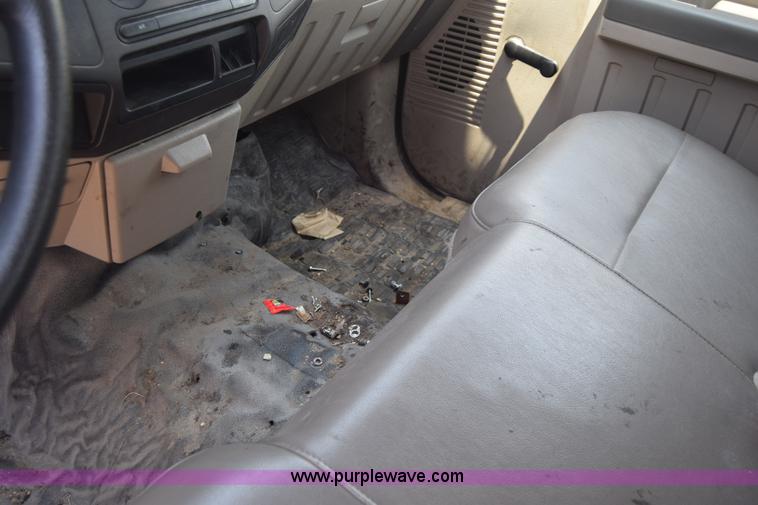 image for item K8564 2008 Ford F250 Super Duty XL SuperCab pickup truck