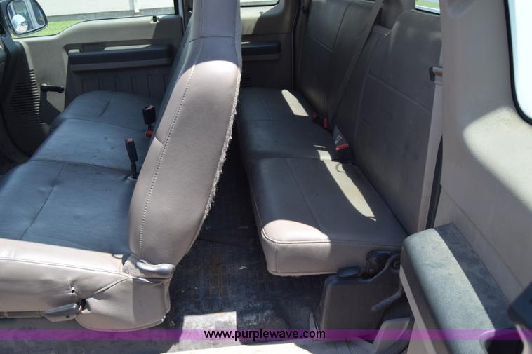 image for item K8564 2008 Ford F250 Super Duty XL SuperCab pickup truck