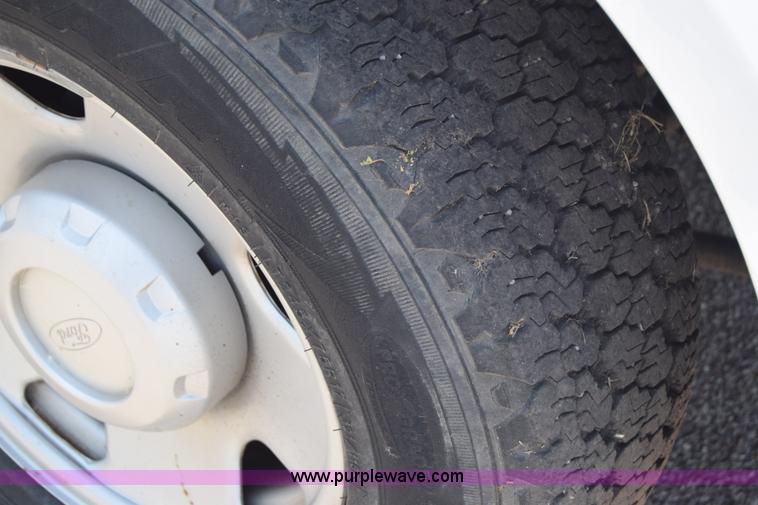 image for item K8564 2008 Ford F250 Super Duty XL SuperCab pickup truck