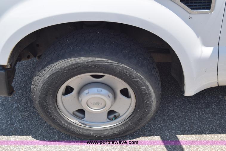 image for item K8564 2008 Ford F250 Super Duty XL SuperCab pickup truck