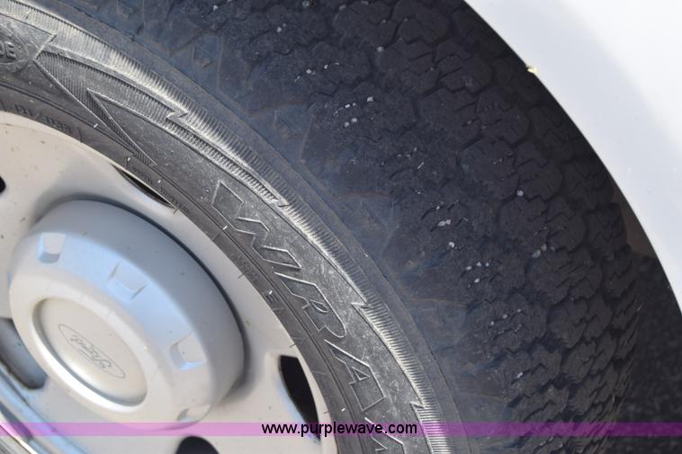 image for item K8564 2008 Ford F250 Super Duty XL SuperCab pickup truck