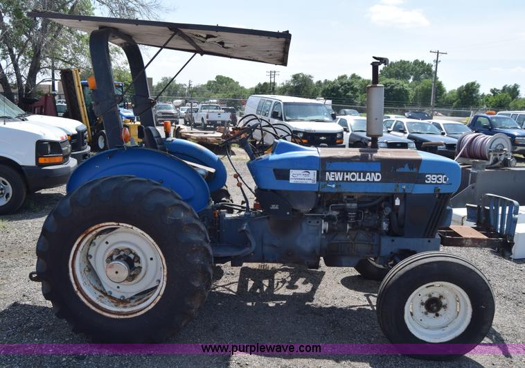 image for item K8565 1996 New Holland 3930 tractor