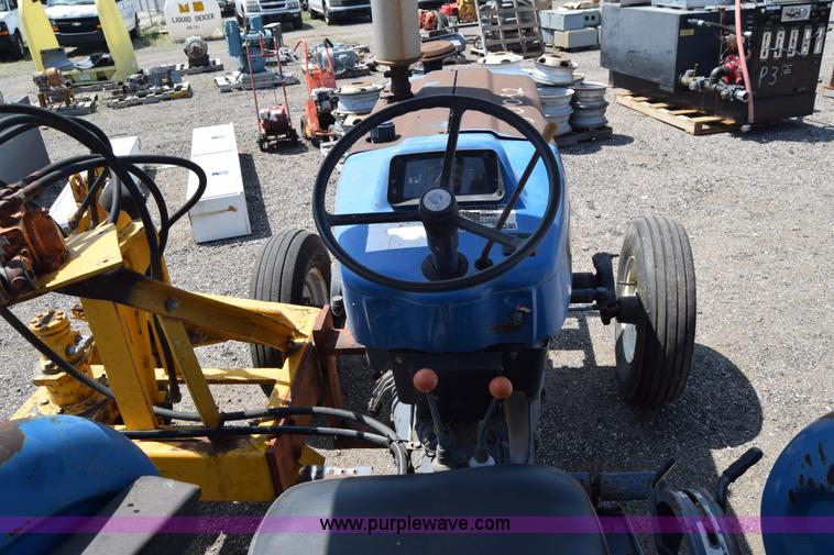 image for item K8565 1996 New Holland 3930 tractor