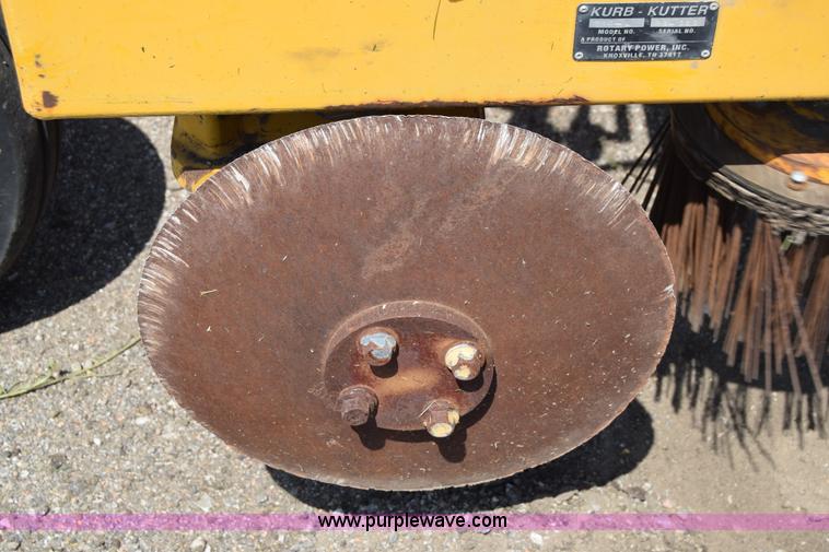 image for item K8565 1996 New Holland 3930 tractor