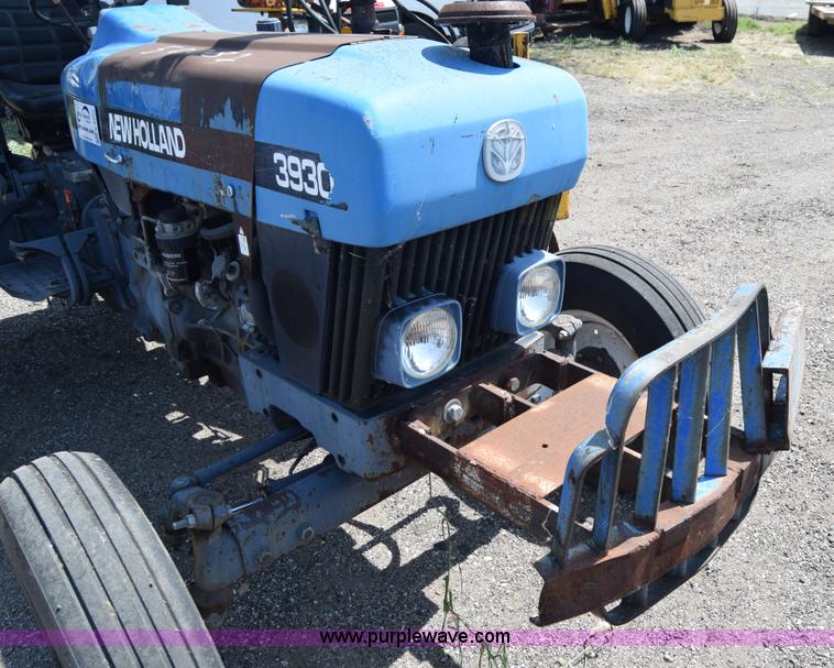 image for item K8565 1996 New Holland 3930 tractor