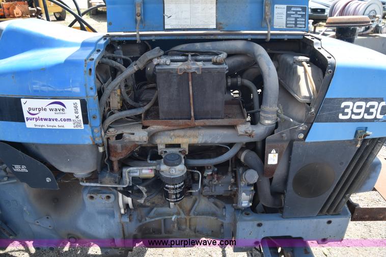 image for item K8565 1996 New Holland 3930 tractor