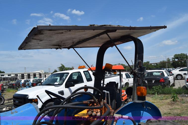 image for item K8565 1996 New Holland 3930 tractor