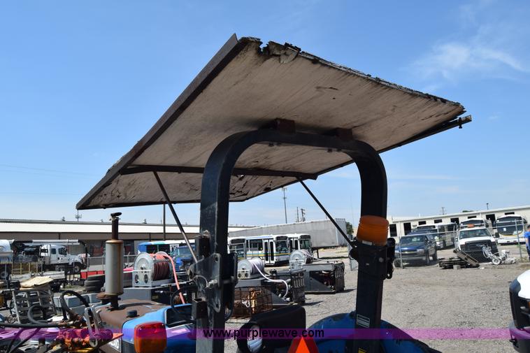 image for item K8565 1996 New Holland 3930 tractor