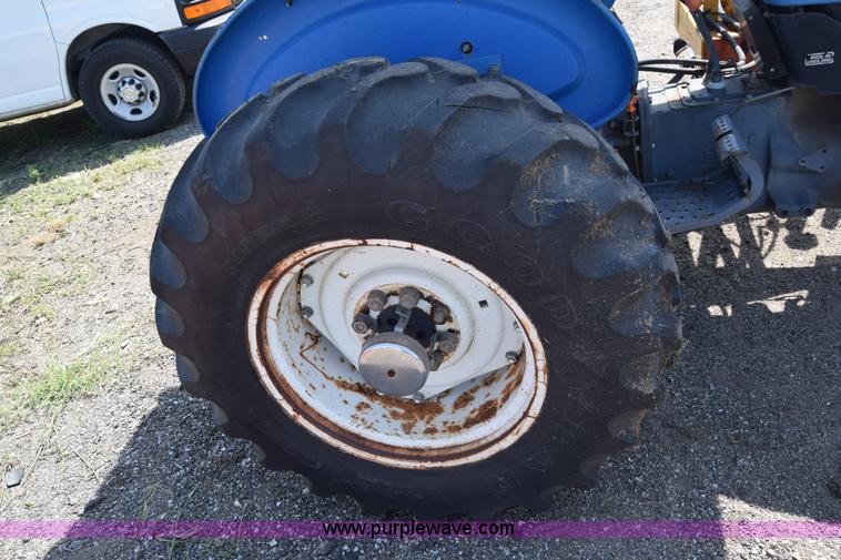 image for item K8565 1996 New Holland 3930 tractor