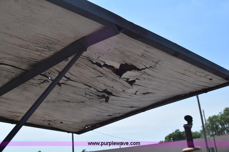 image for item K8565 1996 New Holland 3930 tractor