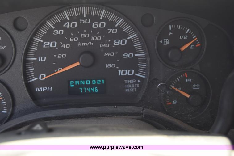 image for item K8566 2007 Chevrolet Express 2500 Cargo van