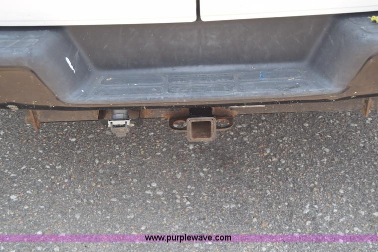 image for item K8566 2007 Chevrolet Express 2500 Cargo van