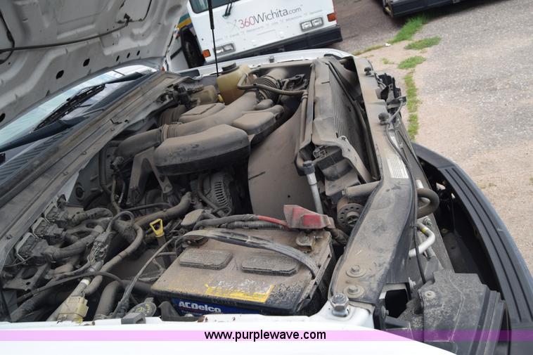 image for item K8567 2008 Ford F250 Super Duty XL pickup truck