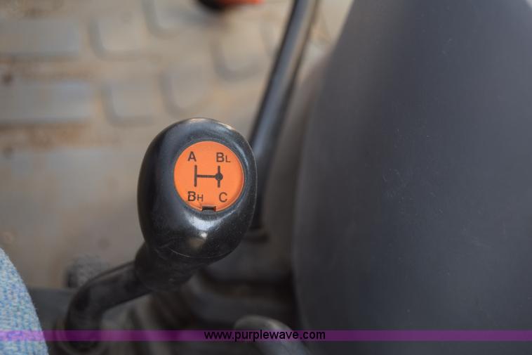 image for item K8569 2004 New Holland TN75DA tractor