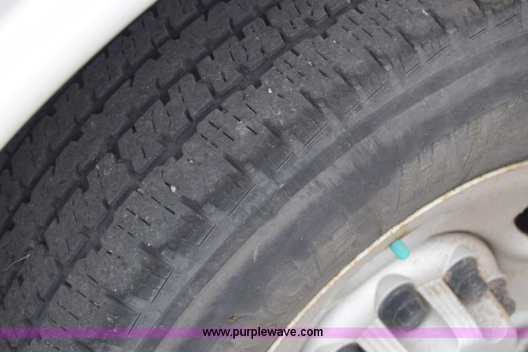 image for item K8571 2005 Chevrolet Express 2500 Cargo van