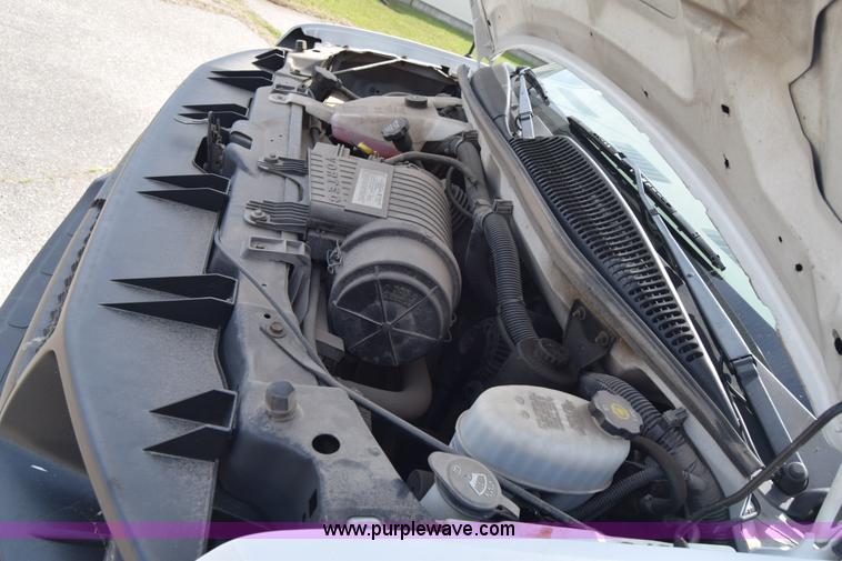 image for item K8576 2008 Chevrolet Express 2500 Cargo van