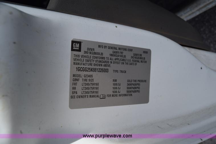 image for item K8576 2008 Chevrolet Express 2500 Cargo van