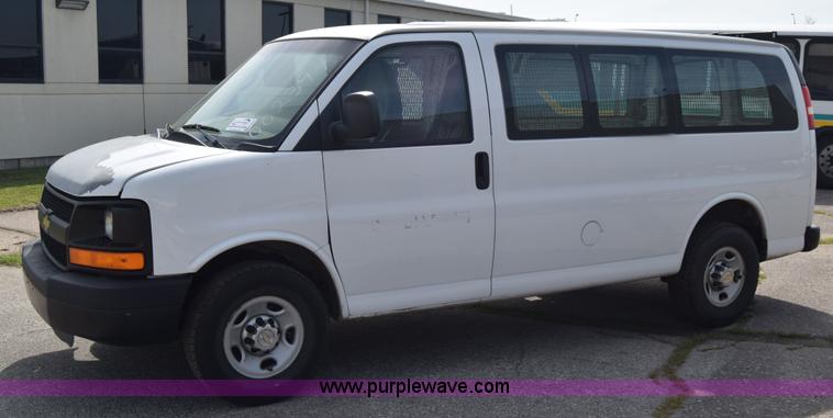 image for item K8578 2011 Chevrolet Express 2500 Cargo van