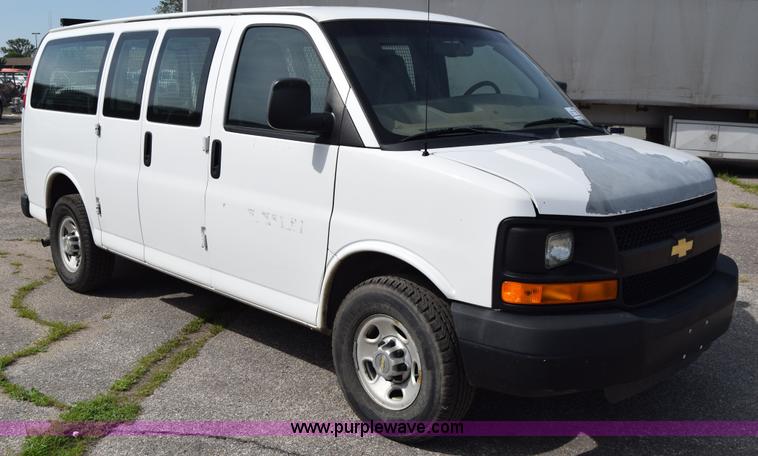 image for item K8578 2011 Chevrolet Express 2500 Cargo van
