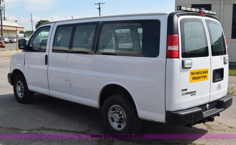image for item K8578 2011 Chevrolet Express 2500 Cargo van