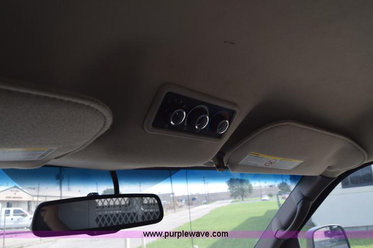 image for item K8578 2011 Chevrolet Express 2500 Cargo van