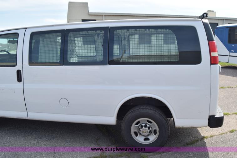 image for item K8578 2011 Chevrolet Express 2500 Cargo van