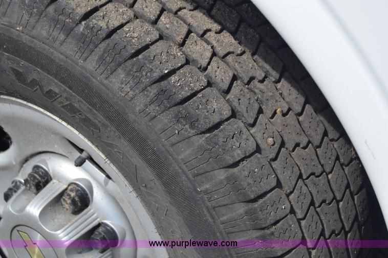 image for item K8578 2011 Chevrolet Express 2500 Cargo van