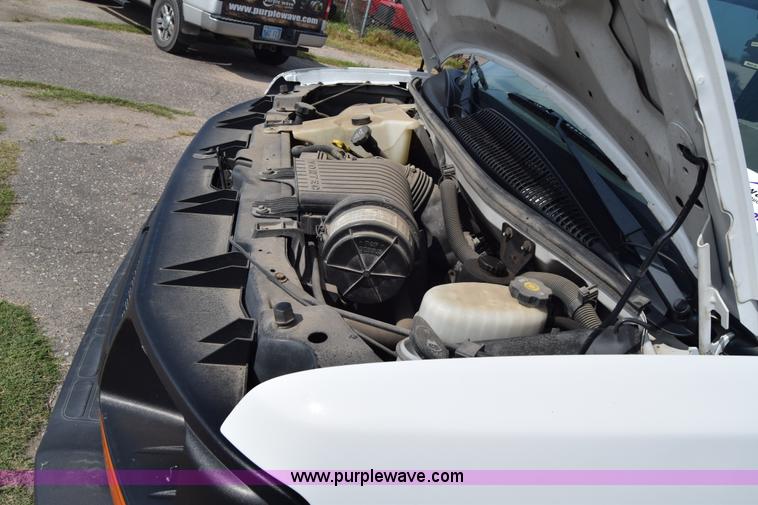 image for item K8579 2006 Chevrolet Express 2500 Cargo van