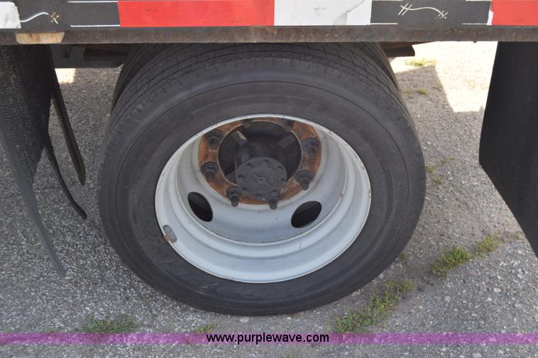 image for item K8595 2003 Chevrolet C4500 flatbed truck