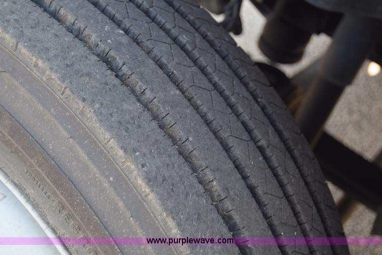 image for item K8595 2003 Chevrolet C4500 flatbed truck