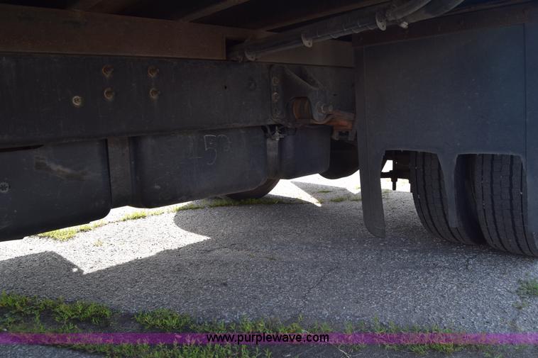 image for item K8595 2003 Chevrolet C4500 flatbed truck