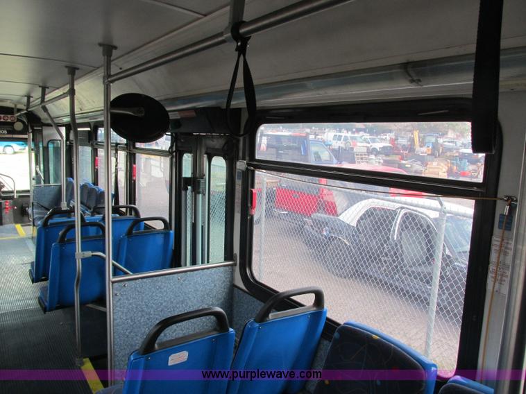 image for item K8596 2002 Gillig C20B096N4 city transit bus