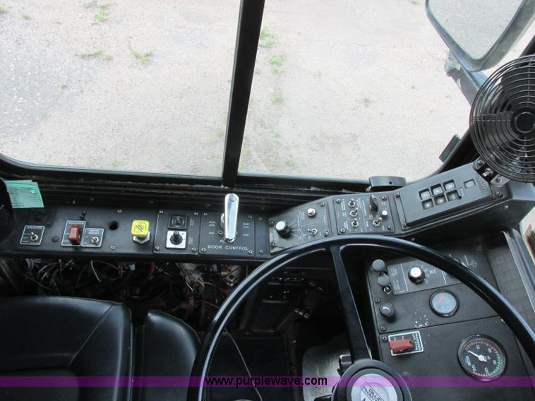 image for item K8596 2002 Gillig C20B096N4 city transit bus